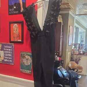 Black Lace V-Neck Sleeveless Jumpsuit